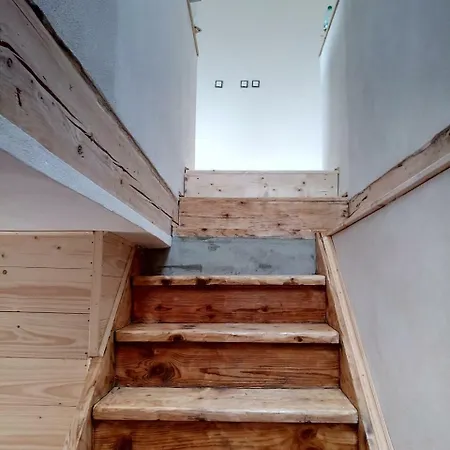 2 Apartment *